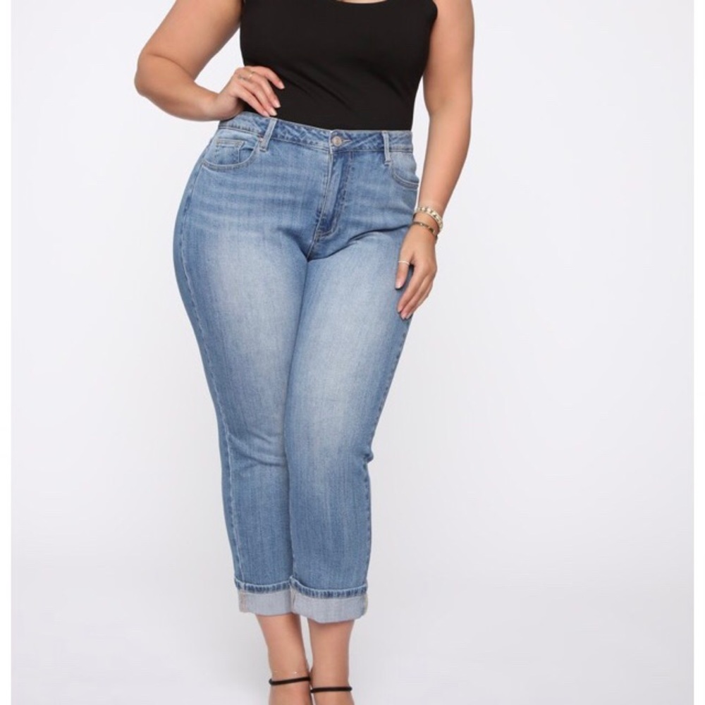 NWT stretch blue Fashion Nova Jeans